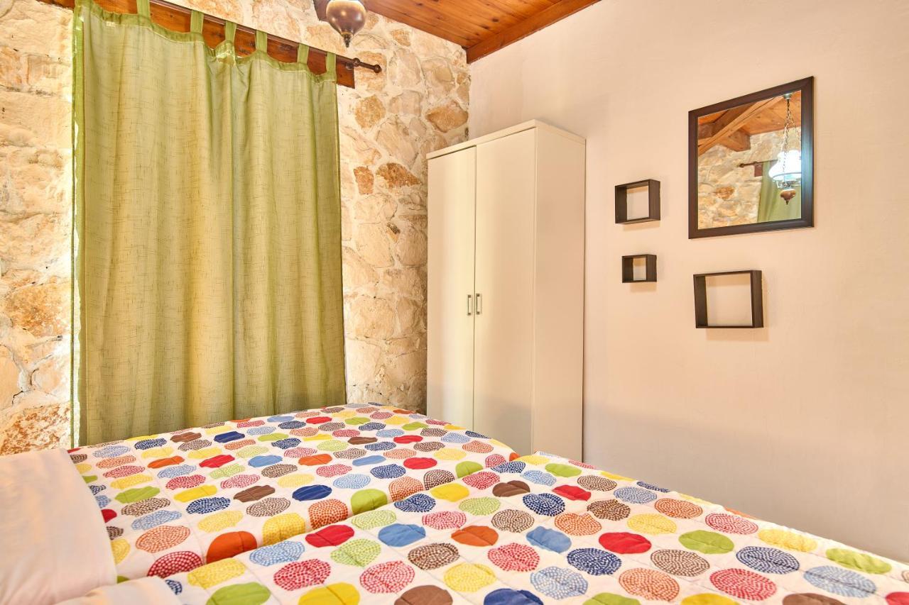 Gerakas Stone House Villa Vasilikí エクステリア 写真