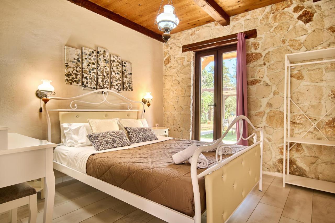Gerakas Stone House Villa Vasilikí エクステリア 写真